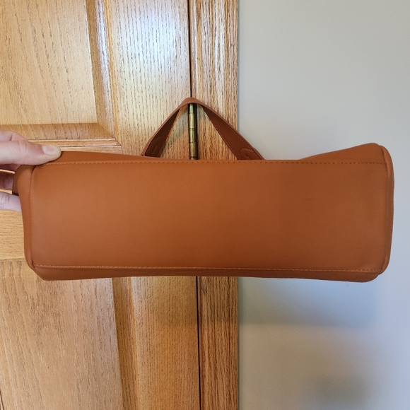 NWOT Universal Thread Handbag/Crossbody - Picture 3 of 12